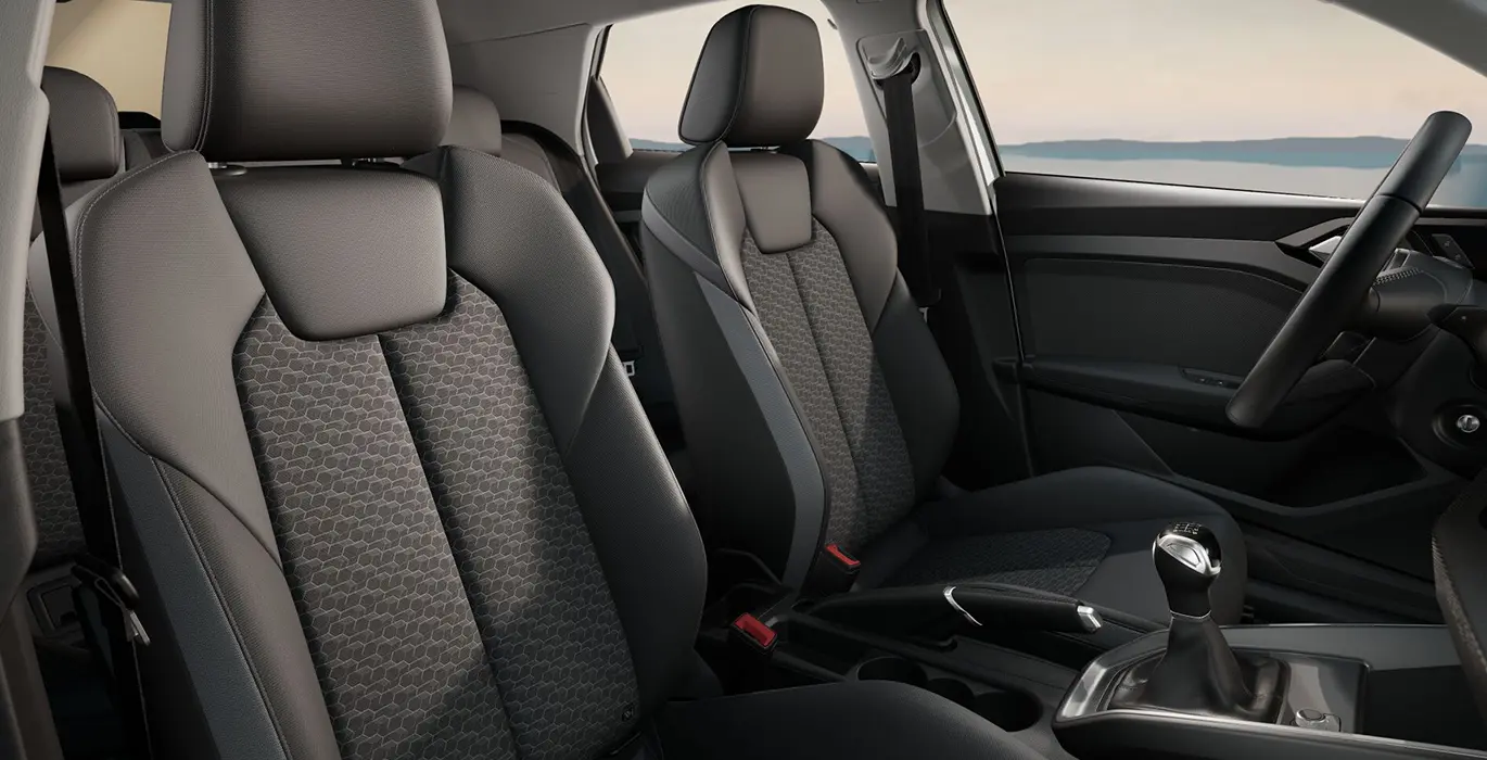 AUDI A1 Allstreet 30 TFSI 5 AUDI A1 Allstreet 30 TFSI interior delantera II | Total Renting