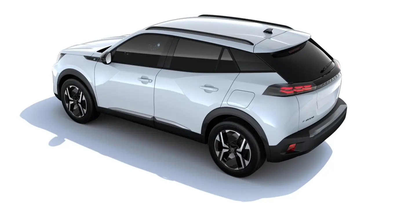 Peugeot E 2008 Allure 156 trasera | Total Renting
