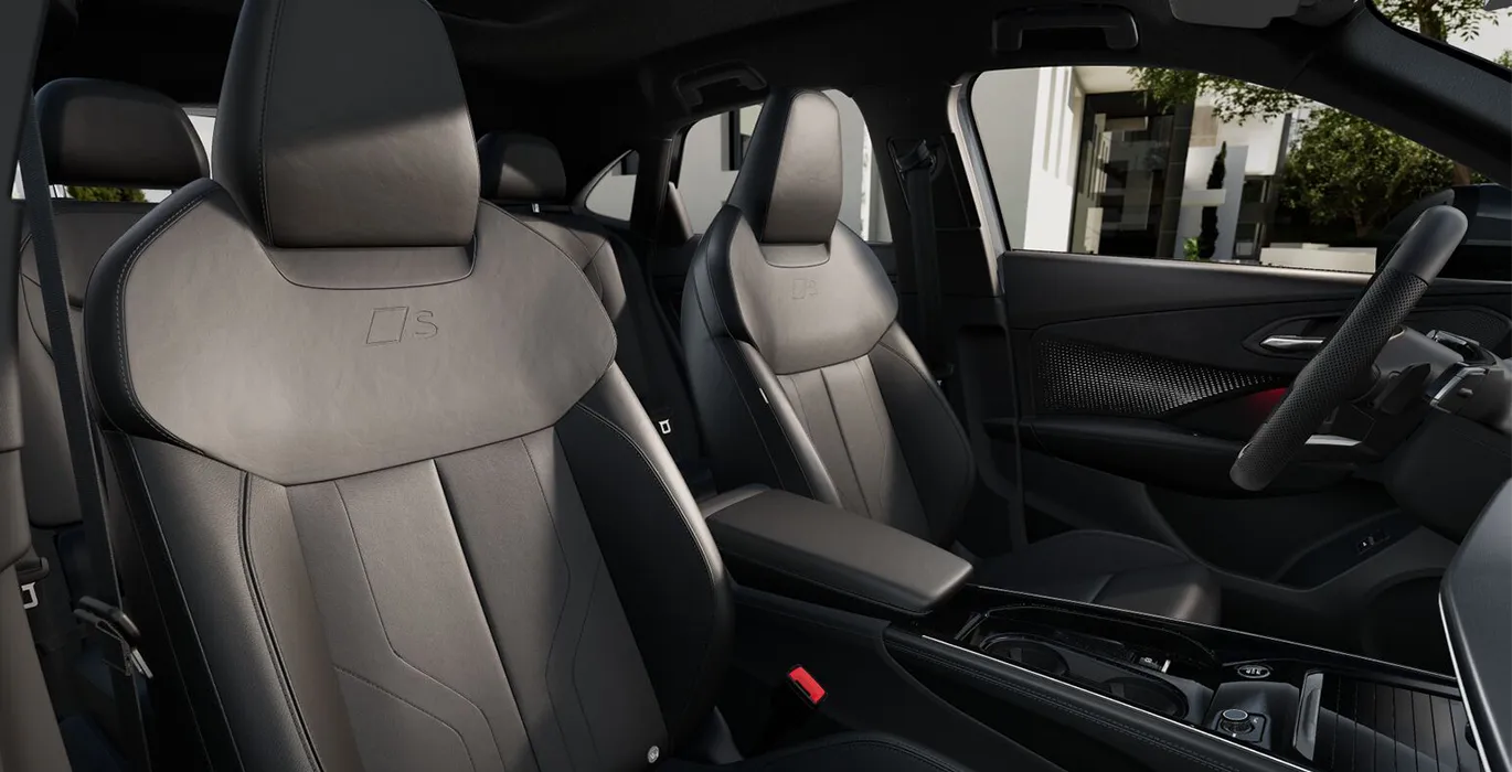 Audi Q3 Sportback S Line TDI S Tronic 5 Audi Q3 Sportback S Line TDI S Tronic interior delantera II | Total Renting