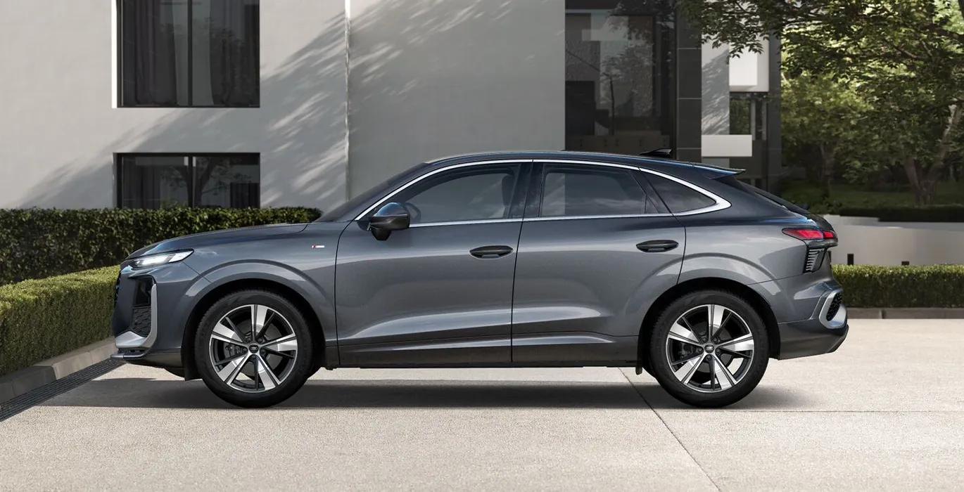 Audi Q3 Sportback S Line TDI S Tronic 3 Audi Q3 Sportback S Line TDI S Tronic lateral | Total Renting