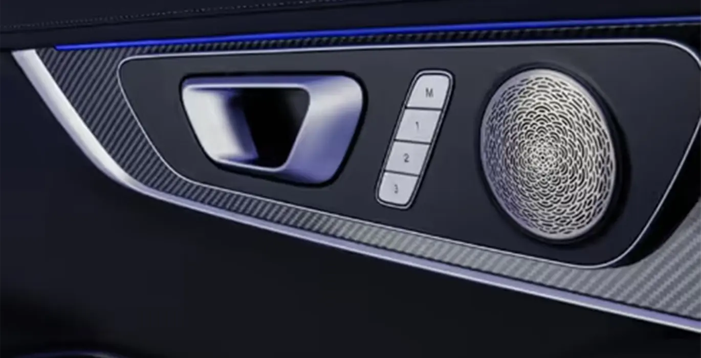 EBRO s700 1.5 TGDI PHEV Luxury E-CVT 6 EBRO S700 1.6 TGDI Luxury 7 DCT interior | Total Renting