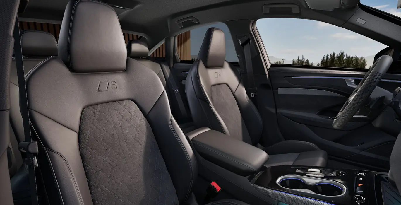 Audi A6 TDI 150kW 204CV S tronic Black Line interior delantera II | Total Renting