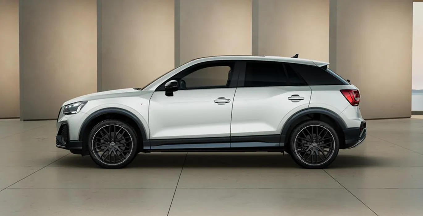AUDI Q2 Adrenalin Black ED 35 TDI 110kW S Tronic 3 AUDI Q2 Adrenalin Black ED 35 TDI 110kW S Tronic lateral | Total Renting