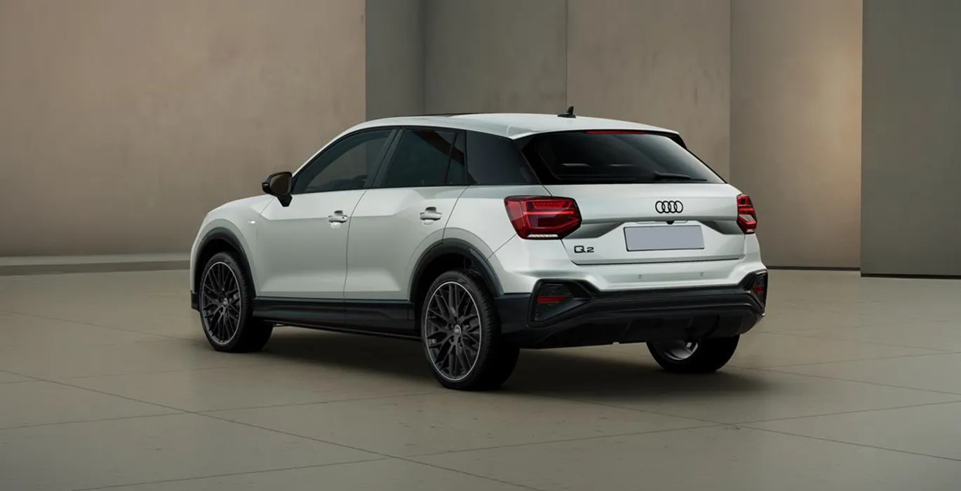 AUDI Q2 Adrenalin Black ED 35 TDI 110kW S Tronic 2 AUDI Q2 Adrenalin Black ED 35 TDI 110kW S Tronic trasera | Total Renting