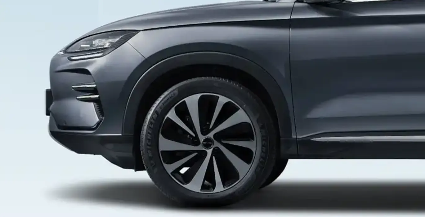 BYD Seal U Comfort rueda gris oscuro | Total Renting