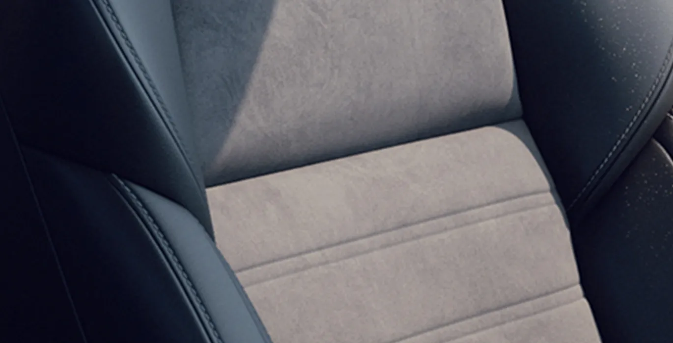 Mitsubishi Outlander PHEV Kaiteki 4WD 306CV tapiceria | Total Renting