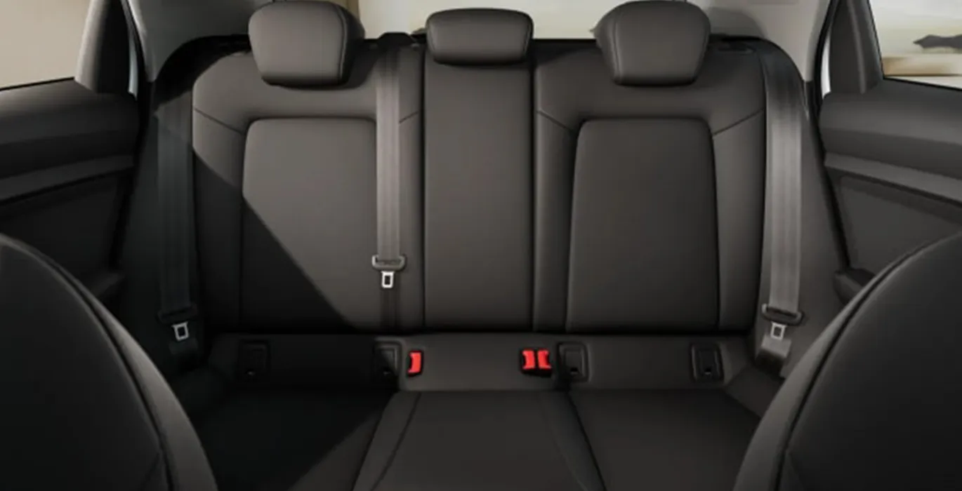 AUDI A1 Sportback Adrenalin 30 TFSI S Tron 85kW 5 AUDI A1 Sportback Adrenalin 30 TFSI S Tron 85kW interior trasera | Total Renting