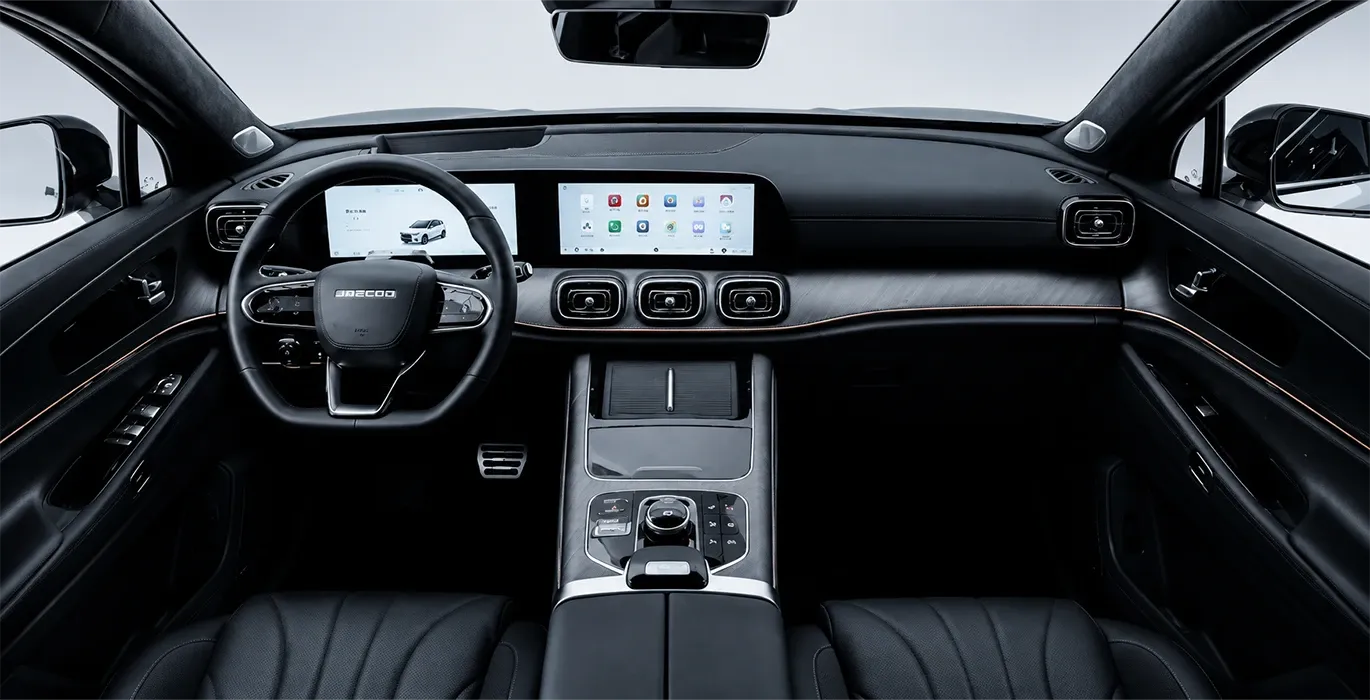 Jaecoo 8 PHEV Exclusive 1.5 TGDI 3DHT AWD 7p. 5 Jaecoo 8 PHEV Exclusive 1.5 TGDI 3DHT AWD 7p. interior delantera | Total Renting