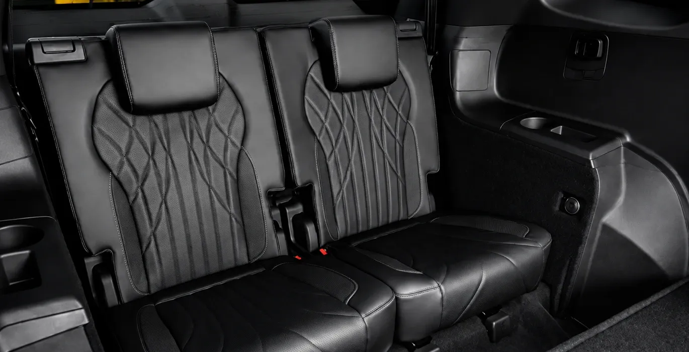 Jaecoo 8 PHEV Exclusive 1.5 TGDI 3DHT AWD 7p. 6 Jaecoo 8 PHEV Exclusive 1.5 TGDI 3DHT AWD 7p. interior trasera | Total Renting