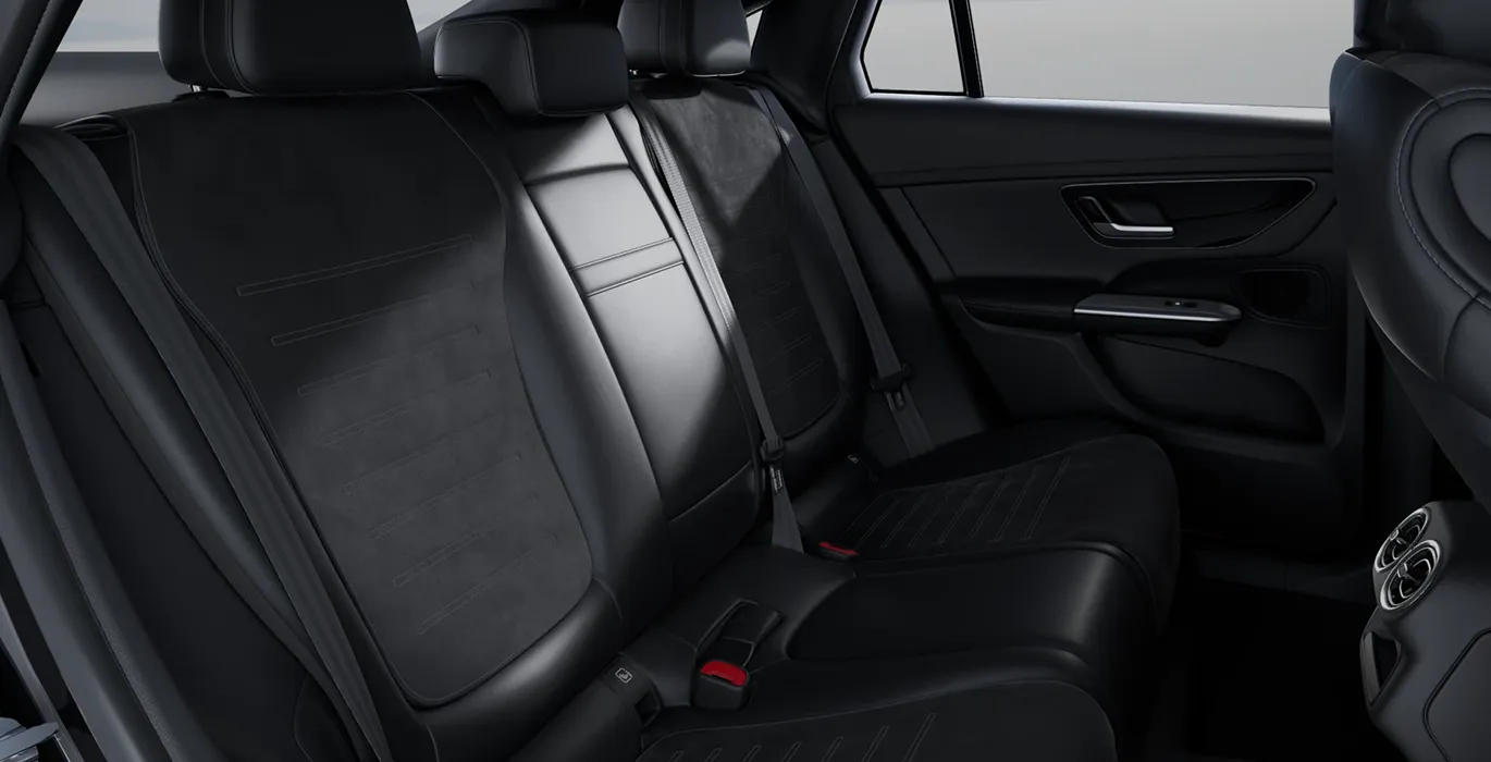 Mercedes Benz GLC Coupe 300 de 4MATIC interior trasera | Total Renting