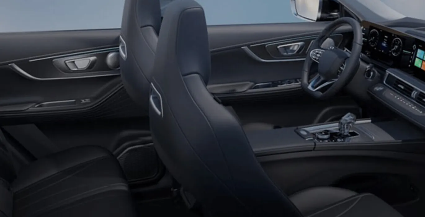 EBRO s700 1.5 TGDI PHEV Luxury E-CVT 5 EBRO s700 1.5 TGDI PHEV Luxury E CVT interior trasera II | Total Renting