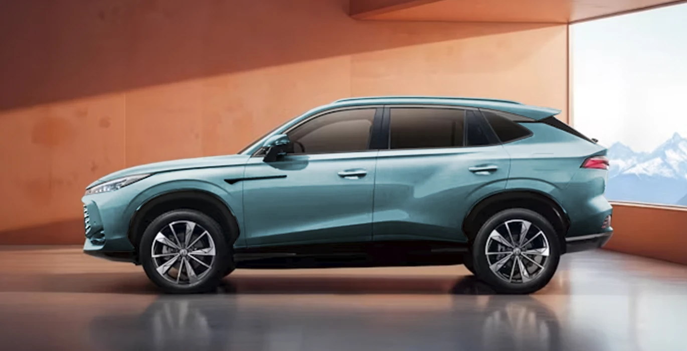 MG HS 1.5 Hybrid Comfort lateral verde | Total Renting