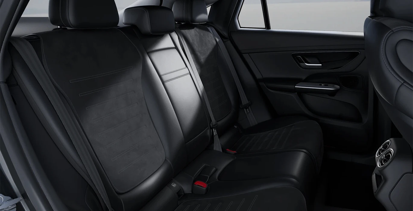 Mercedes-Benz GLC Coupé 300 de 4MATIC 6 Mercedes Benz GLC Coupe 300 de 4MATIC gris interior trasera | Total Renting